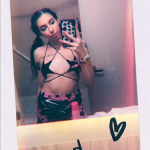 Meet your Posher, Sasha